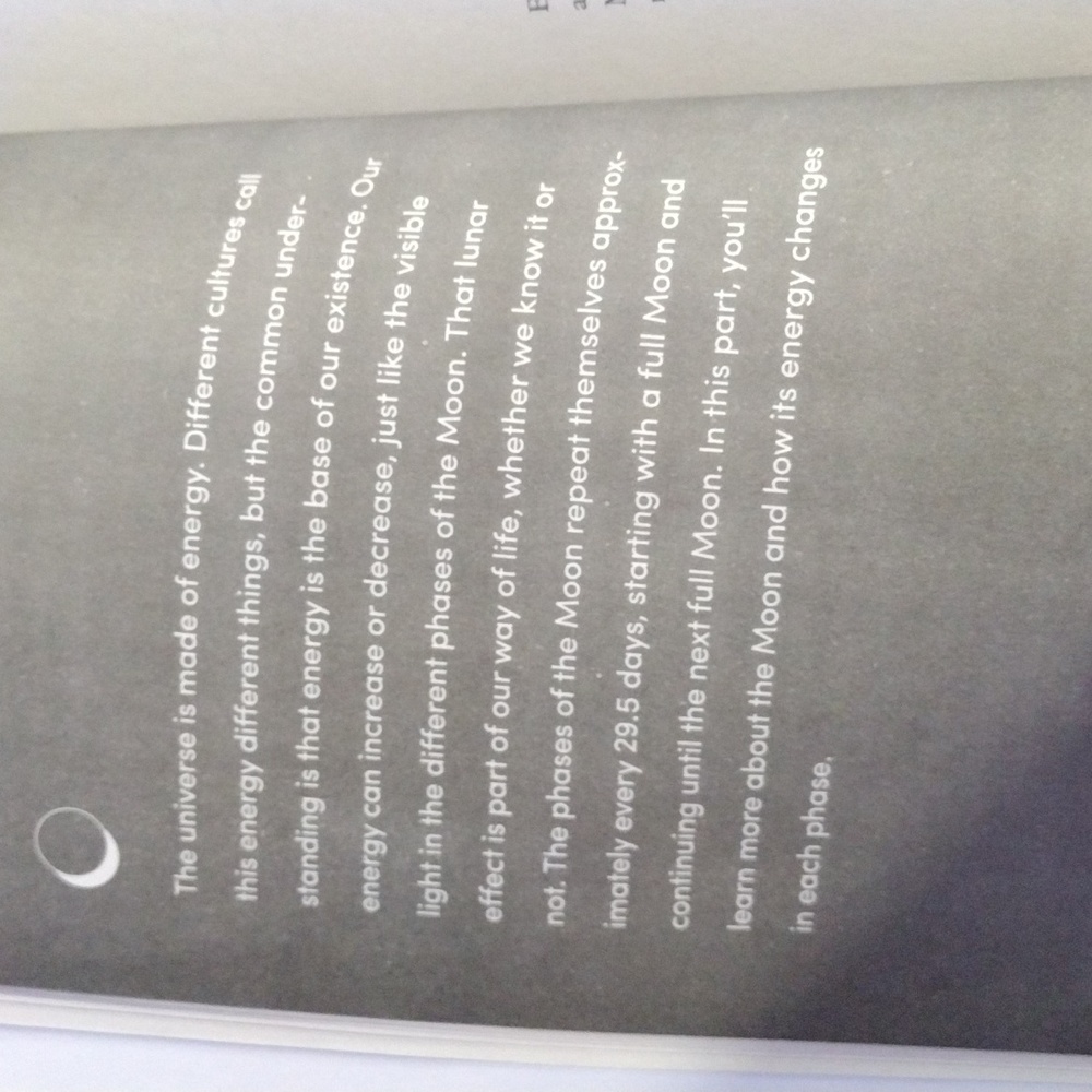 Moon🌛🌝🌜 Magic Book - Picture 3 of 12